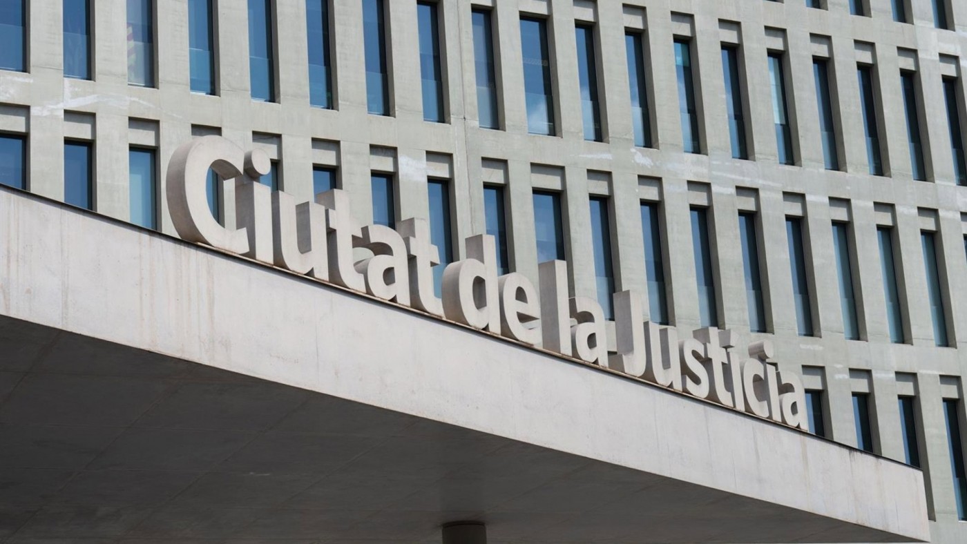 A prisión unos padres por agresión sexual y lesiones graves a su bebé de un mes