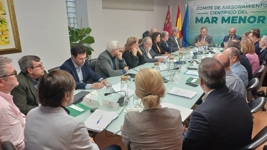 Primeros pasos del Comité de Asesoramiento Científico del Mar Menor para evaluar el estado de la laguna