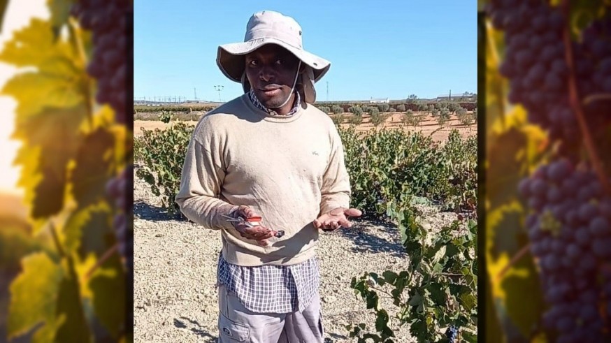 Hablamos de la vendimia con Patricia Jiménez y Julius, temporero de origen camerunés y vecino de Jumilla