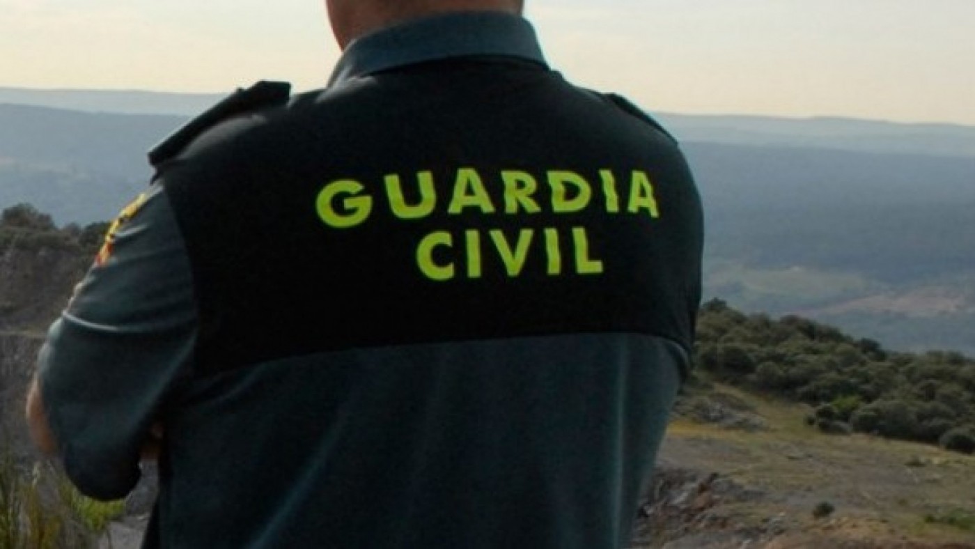 Un agente de la Guardia Civil en un entorno rural. EUROPA PRESS