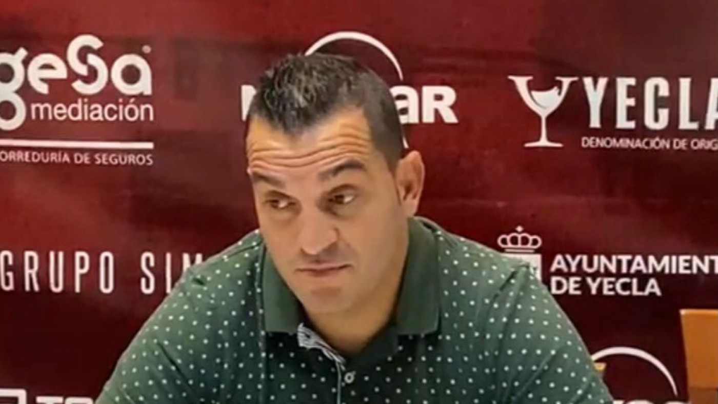 Adrián Hernández: "No estamos mereciendo perder los últimos partidos"