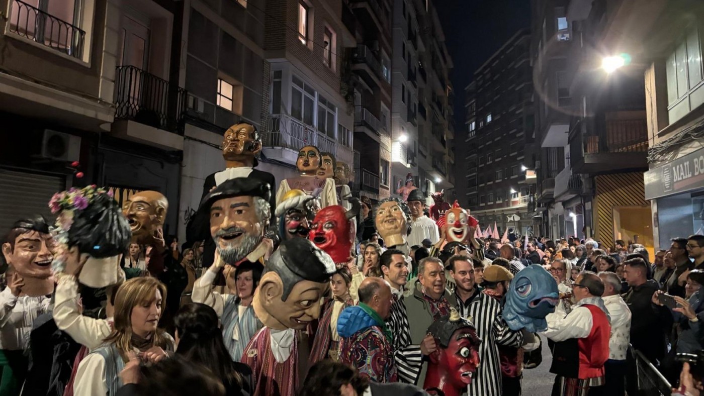 El Entierro de la Sardina toma el centro de Murcia en su 175 aniversario