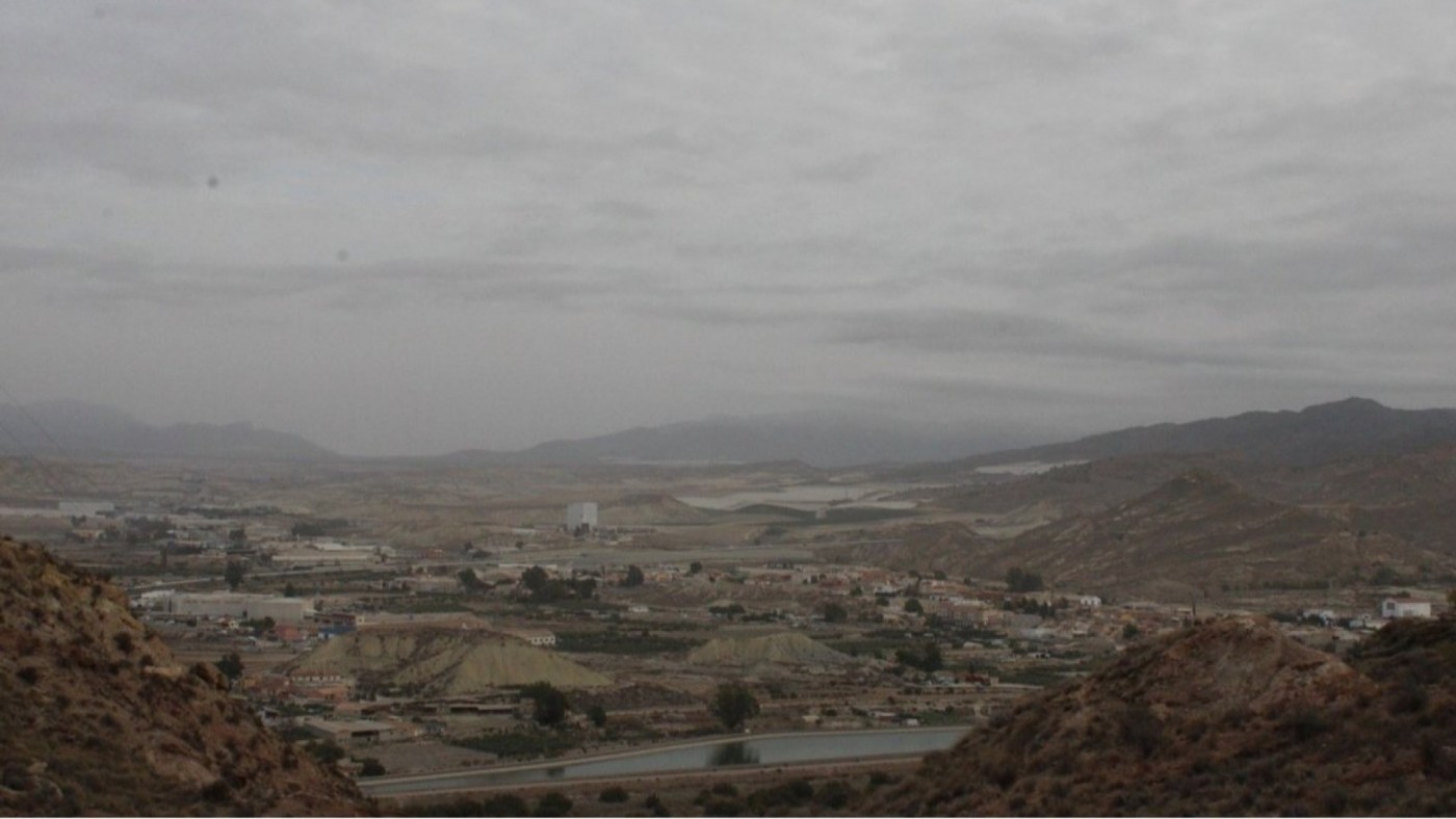 Elevada concentración de polvo en el aire sahariano en Murcia y su área metropolitana
