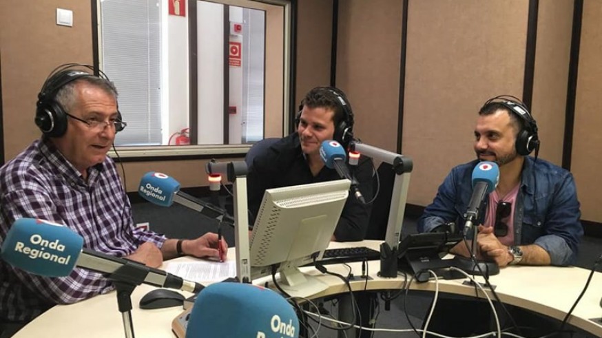 Darío Gómez y Antonio Turro con Miguel Massotti en Onda Regional