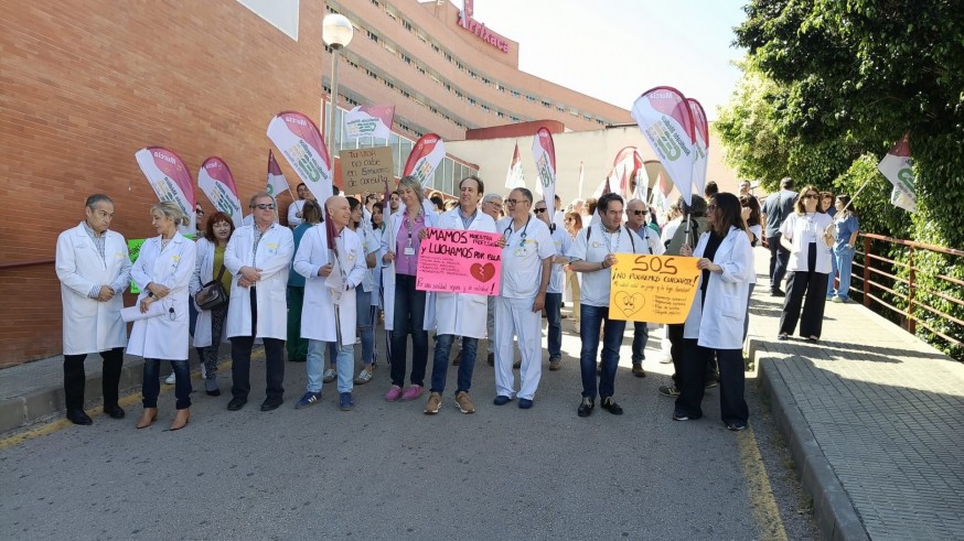La cuarta semana de huelga de médicos arranca con un seguimiento del 9,89%