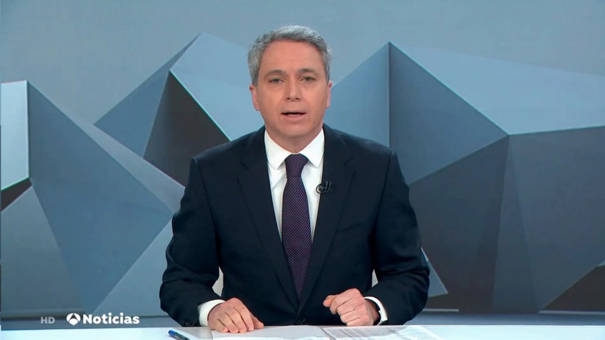 Vicente Vallés, Castillete de Oro: "Me hubiera gustado ser cantante como mi padre, pero la voz me ha dado al menos para dedicarme a la tele"