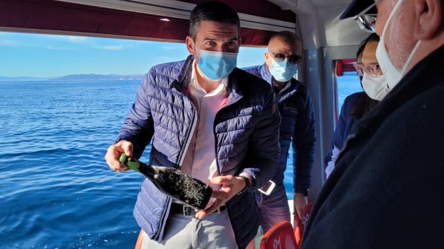 Vinos regionales envejecidos a 40 metros bajo el mar de Cabo Cope