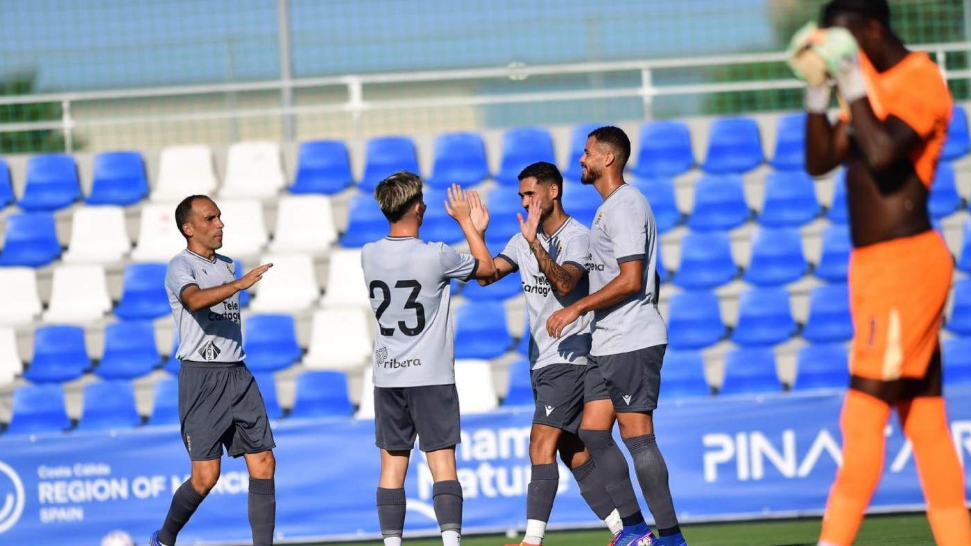 El Cartagena viaja a Algeciras sin Marcelo ni Benito