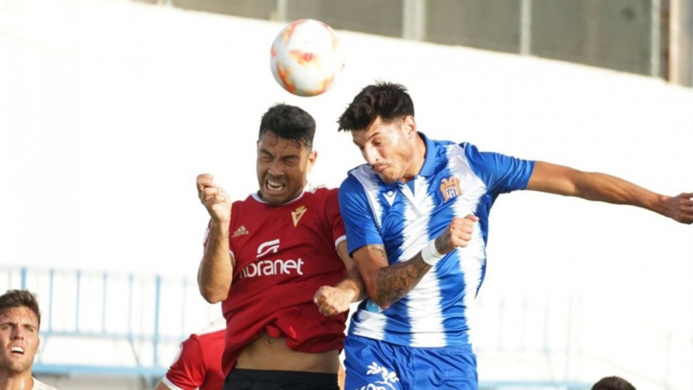 Real Murcia y Águilas firman un empate en el amistoso de El Rubial (2-2)