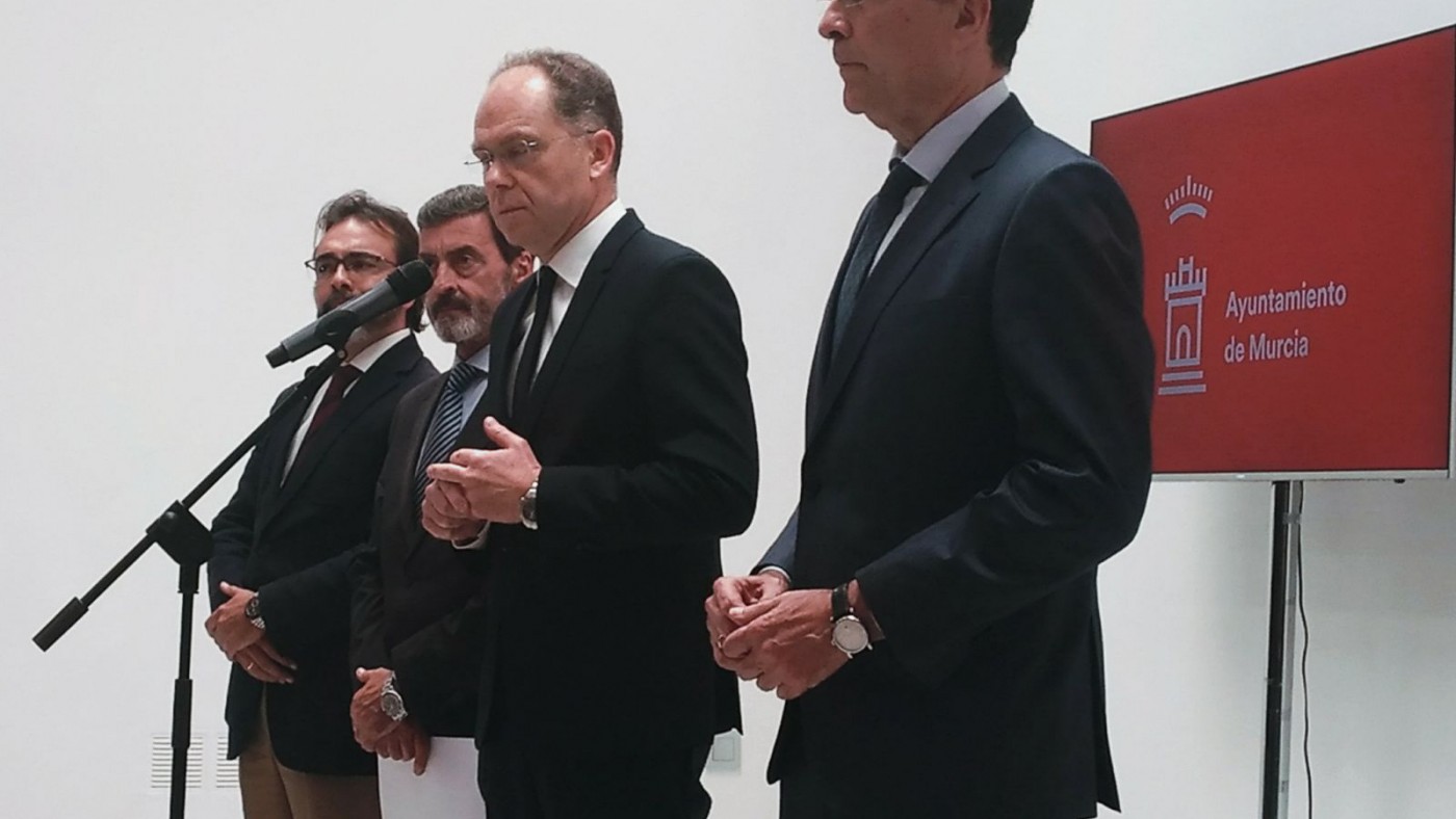 Juan Bravo junto al alcalde de Murcia, el consejero de Presidencia y el delegado del Gobierno