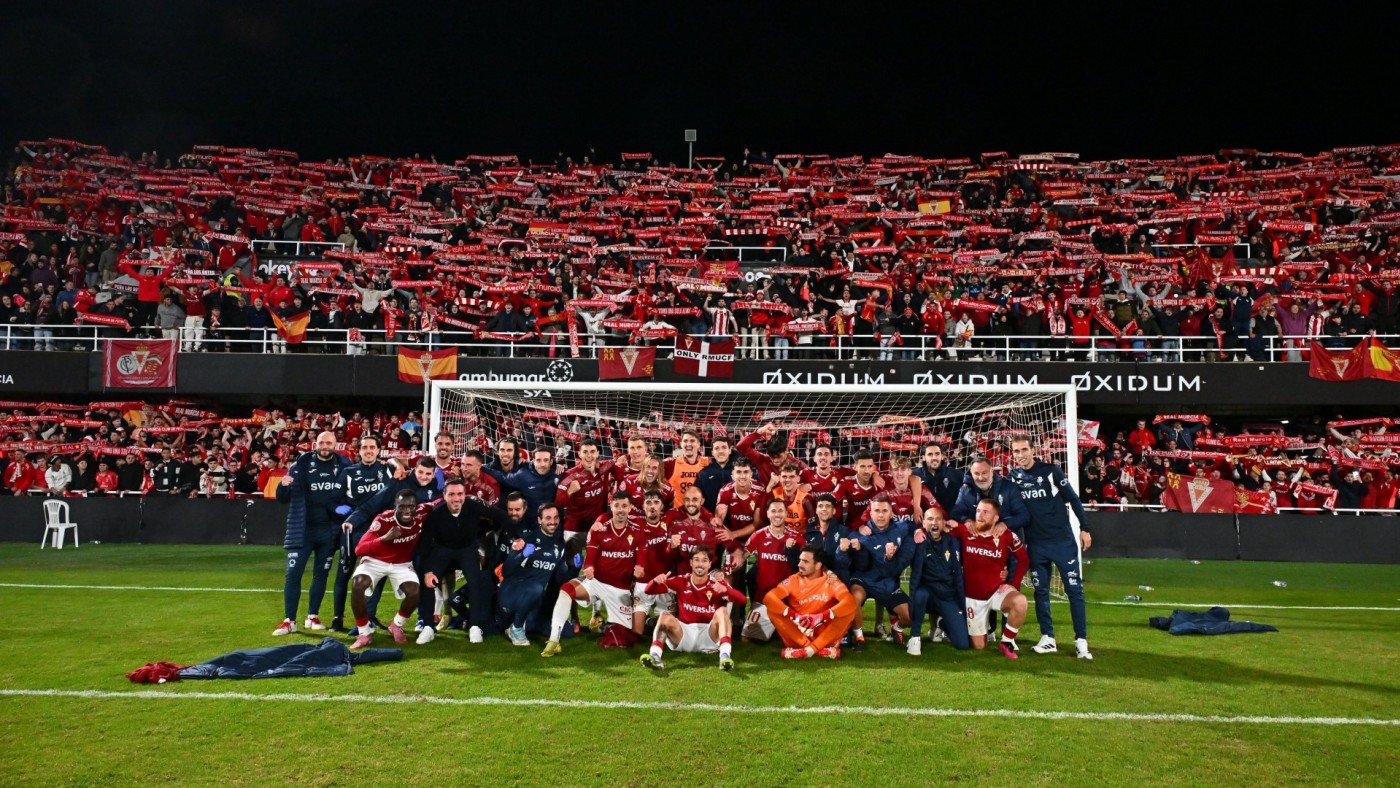 Locura murcianista para recibir al Betis