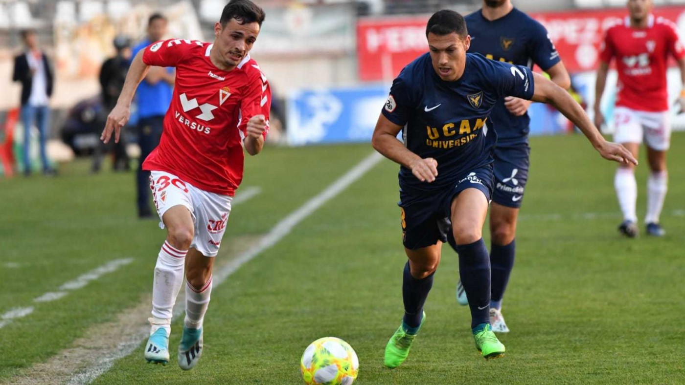 El Real Murcia vence 3-1 al UCAM Murcia en el derbi