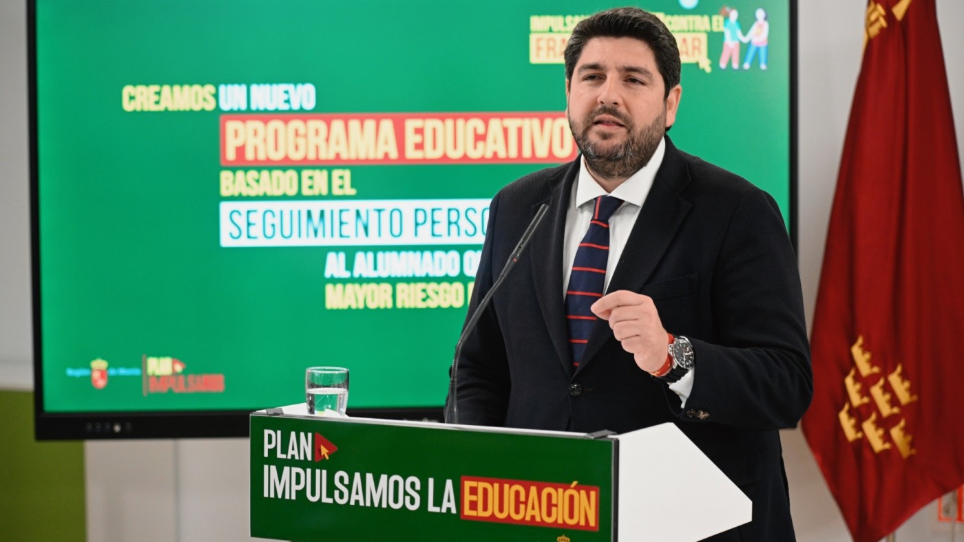 López Miras anuncia la gratuidad de los libros de texto entre 3º de Primaria y 4º de ESO