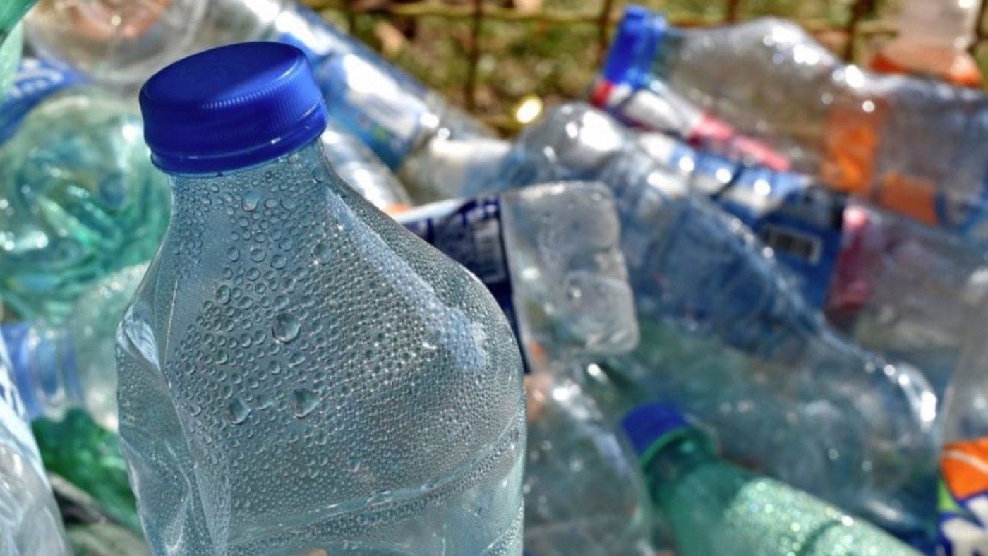 Los fabricantes de plástico alertan sobre el riesgo de quiebra por el nuevo impuesto con un sobrecoste del 20% 