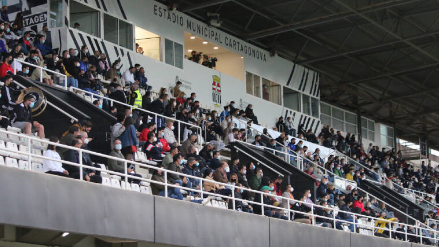 Público en el estadio Cartagonova esta temporada