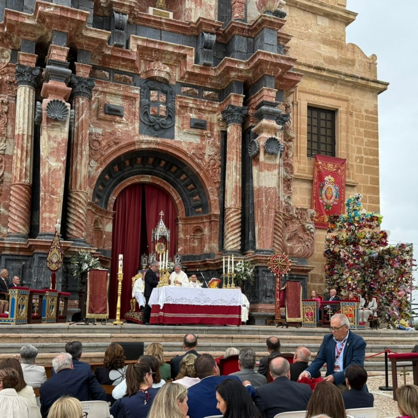 EL MIRADOR T06C167 Caravaca inicia sus fiestas con la tradicional ofrenda floral (01/05/2026) episode artwork