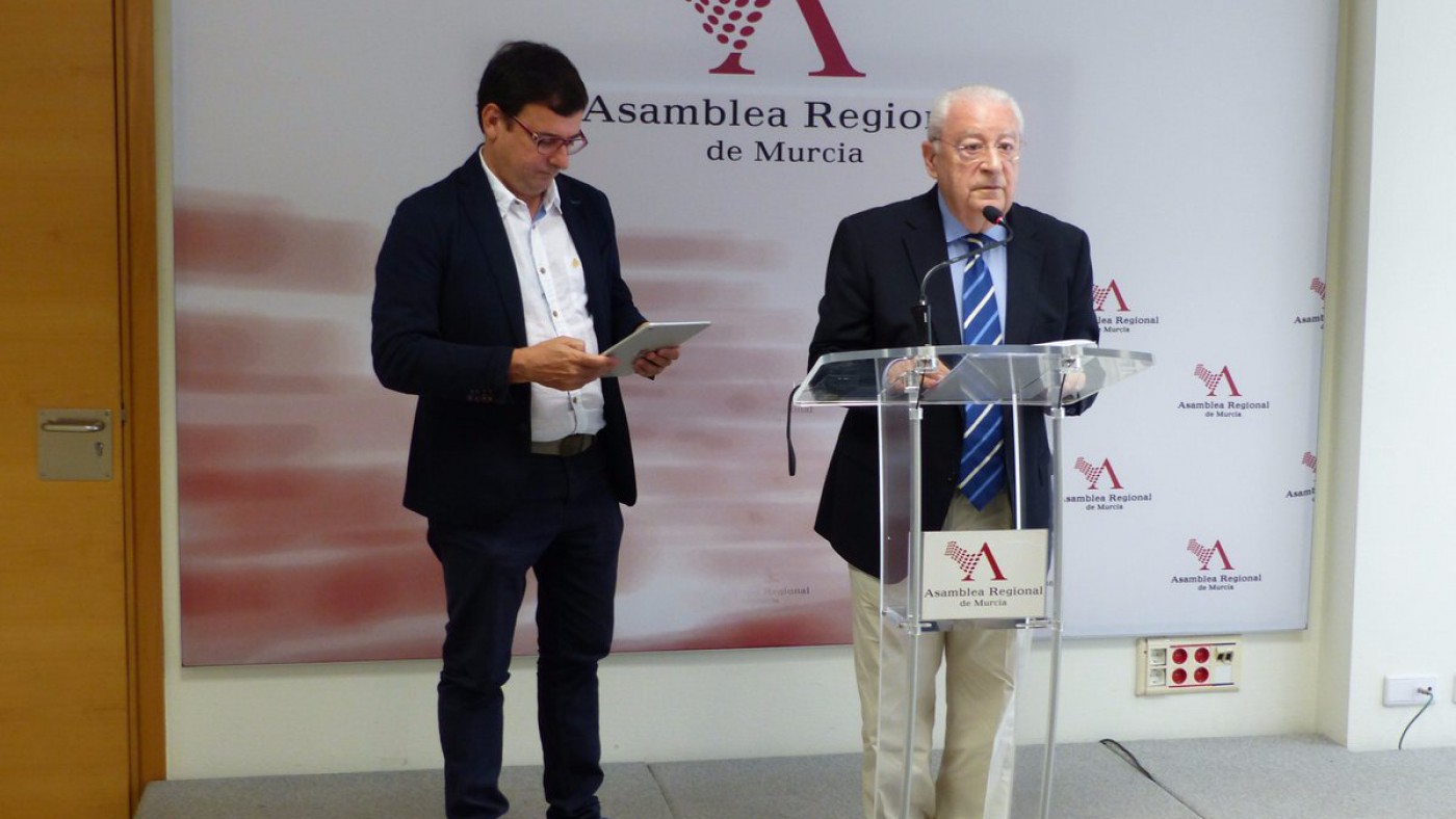 José Molina en rueda de prensa