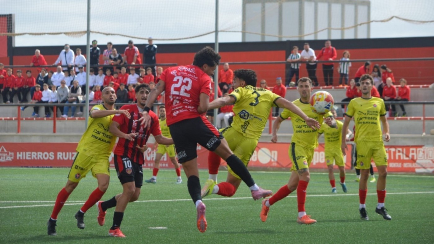 La Minera se atasca ante el Puente Genil (1-1)