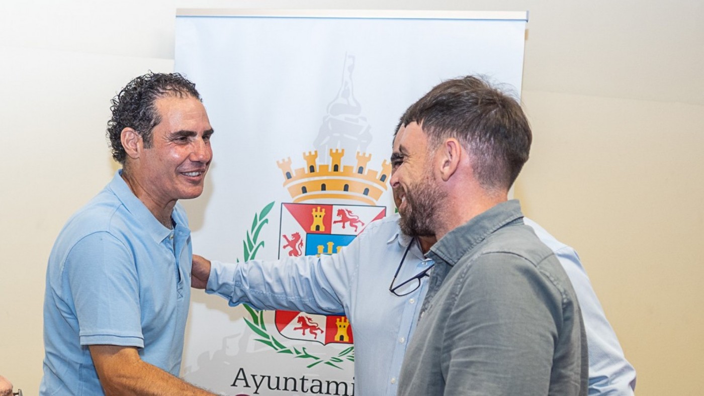 El CD Naval reclama al Cartagena 100.000 euros