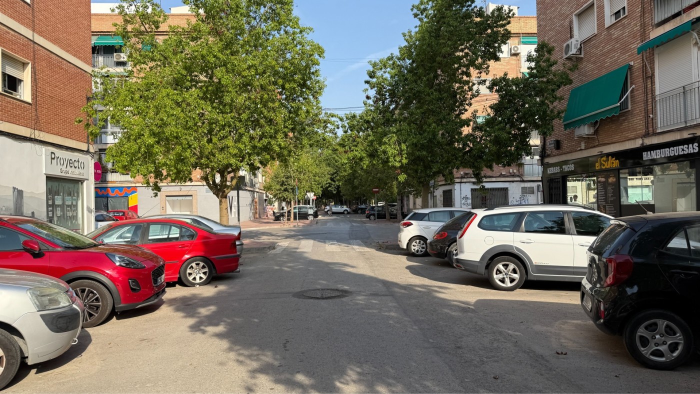 Dos detenidos en Murcia tras ser sorprendidos robando en vehículos en Santa María de Gracia