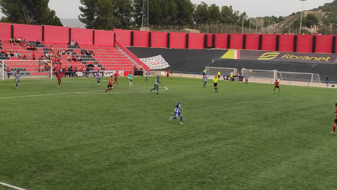 El Águilas sufre para llevarse los tres puntos de Cieza (0-1)