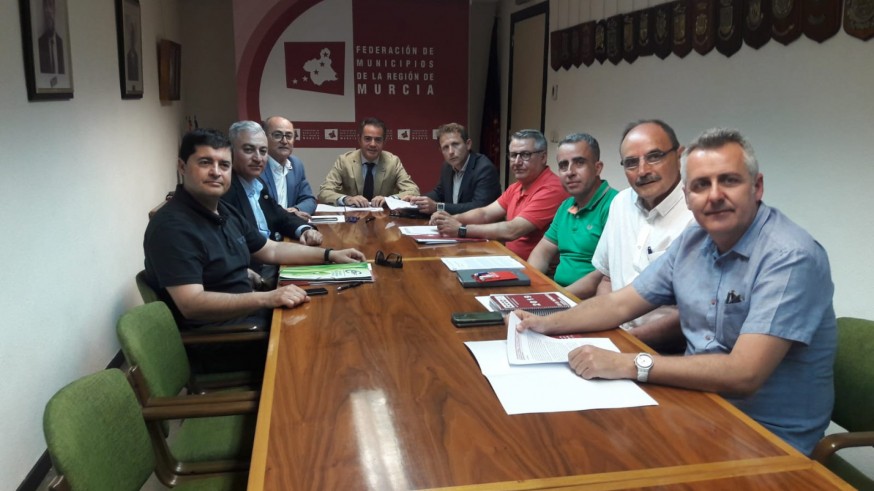 Acuerdo entre Federación de Municipios y sindicatos