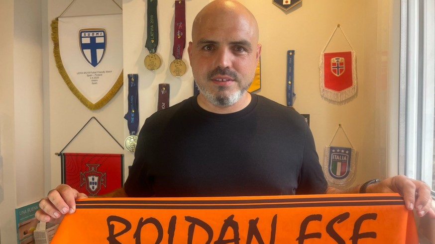 Iñigo Martínez vuelve al STV Roldán: "Pelearemos por los títulos de Liga y Copa"