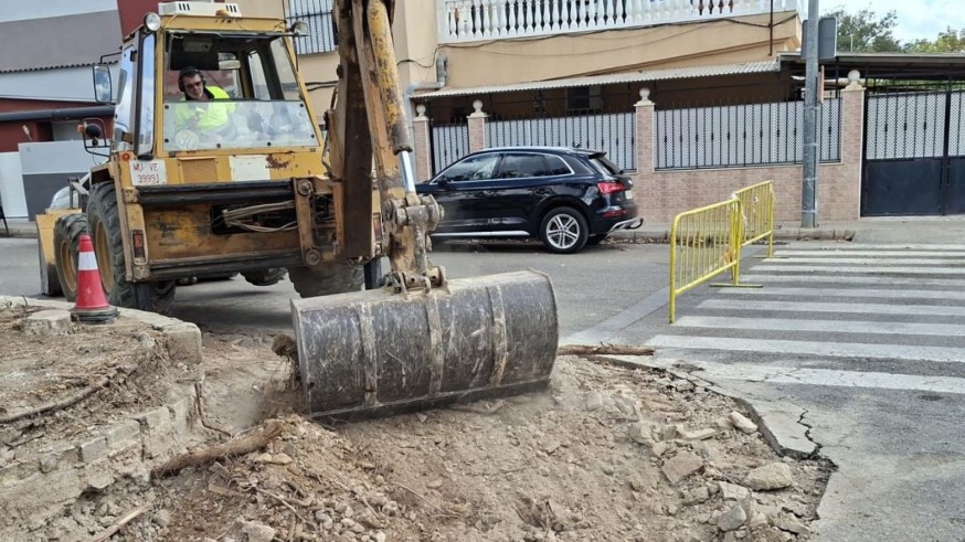 El final de los mandatos municipales llena los espacios públicos de obras