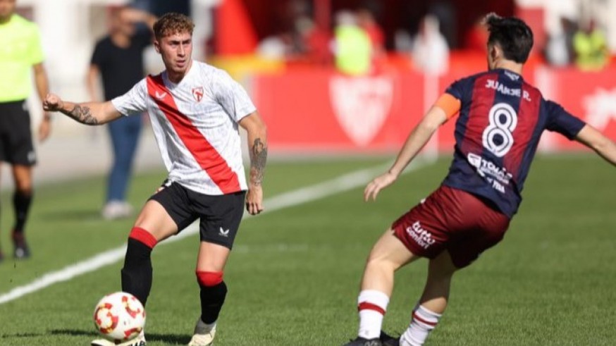 El Yeclano recupera la sonrisa en Sevilla (1-4)