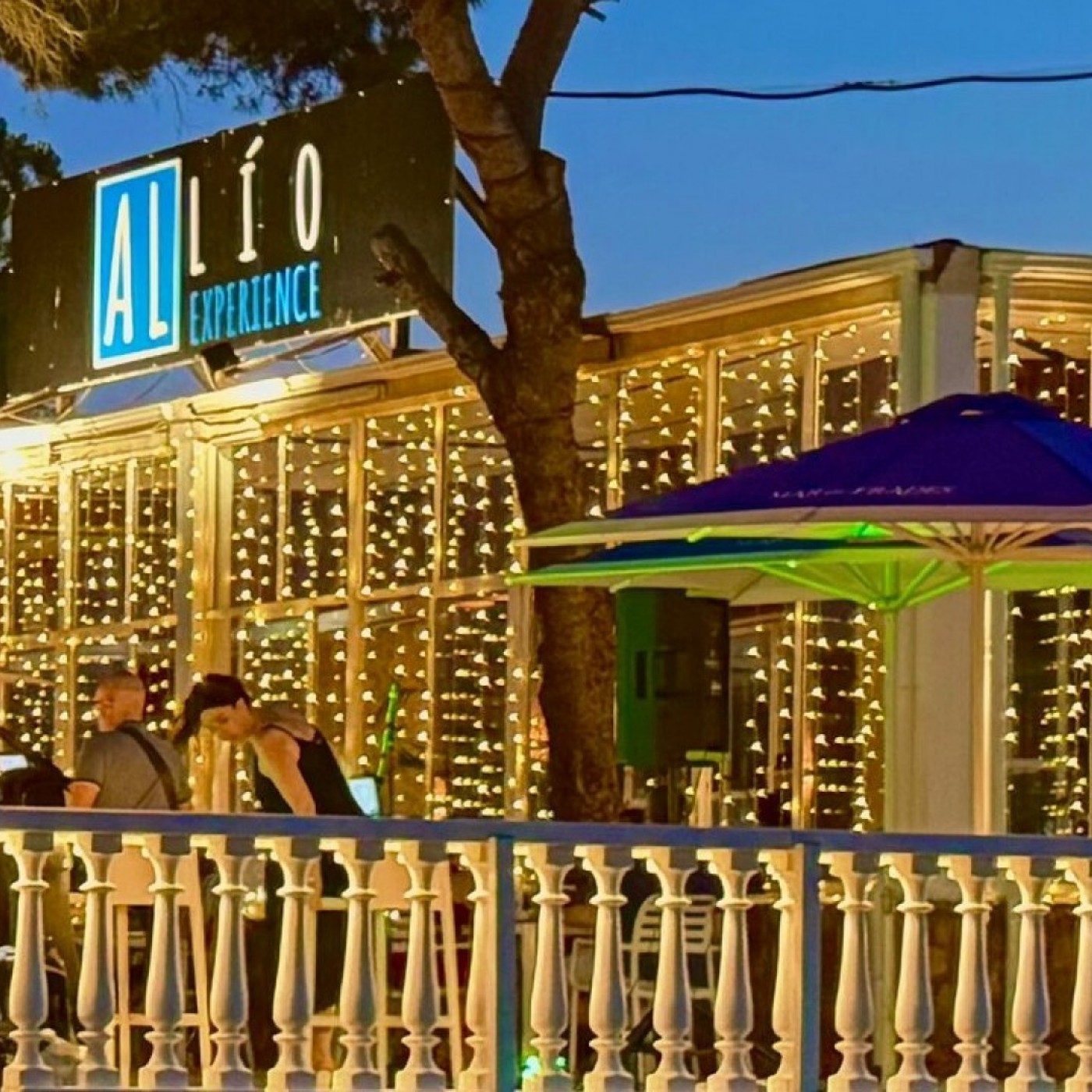EL ROMPEOLAS T08C064 Cartagena rinde tributo a su historia y sabor: del homenaje a Víctor Beltrí a los secretos del restaurante "Al Lío" (19/04/2026) — EL ROMPEOLAS cover