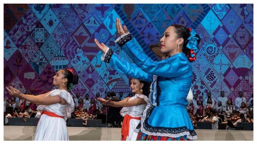 Diversidad Cultural: La música viaja, se mezcla y se convierte en patrimonio común