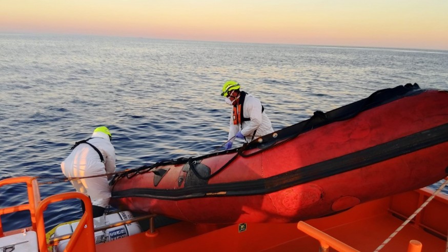 Interceptan siete pateras en las costas de Cartagena con un centenar de migrantes 