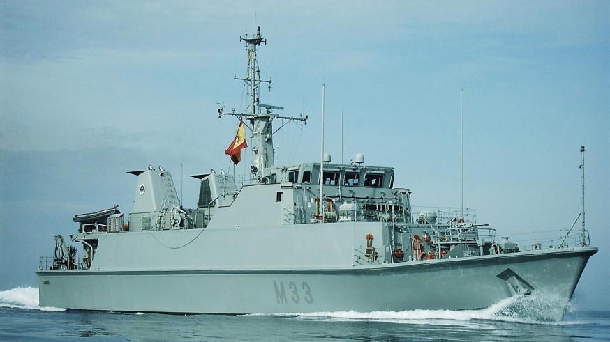 El cazaminas 'Tambre' parte de Cartagena para integrarse en la Agrupación Permanente de la OTAN en el Mediterráneo