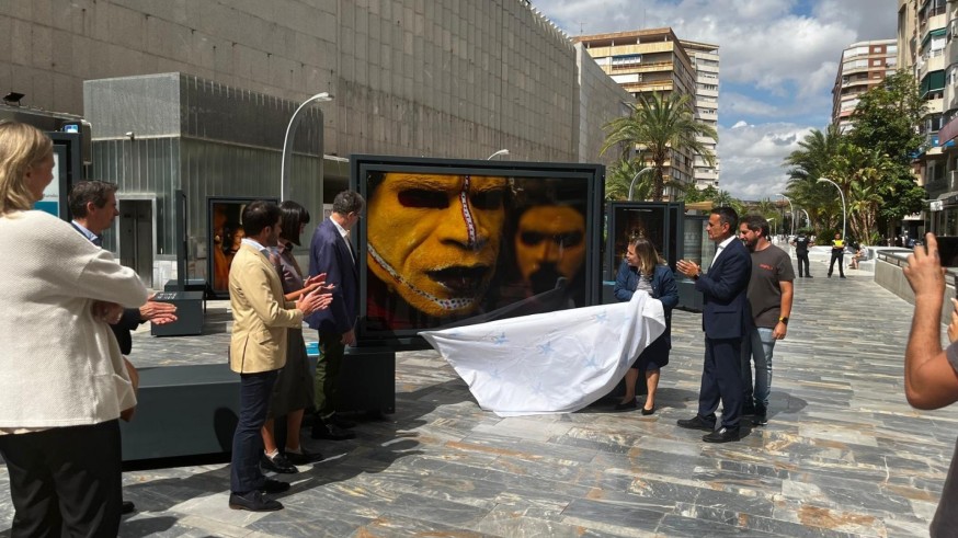 'Colores del mundo' trae a las calles de Murcia a los mejores fotógrafos de National Geographic