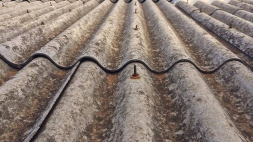 IU-Verdes denuncia el bloqueo del plan de retirada de amianto en Yecla