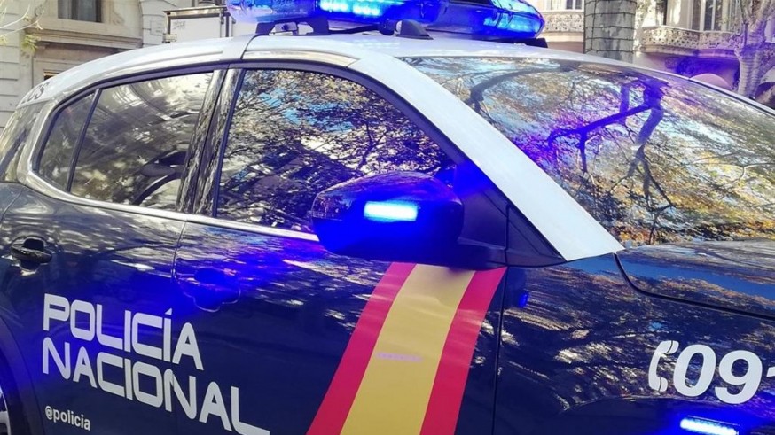 Policía Nacional reduce con una pistola Taser y detiene a un atracador en un estanco de Murcia