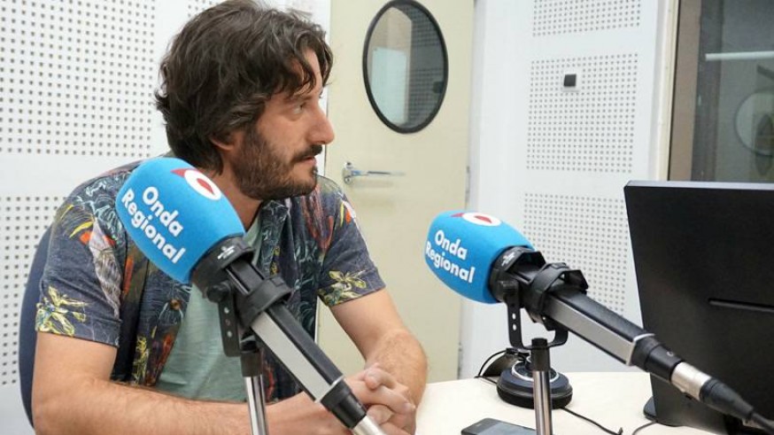LA RADIO DEL SIGLO. ¿Por qué estamos haciendo este programa en lugar de nadear en la nada?