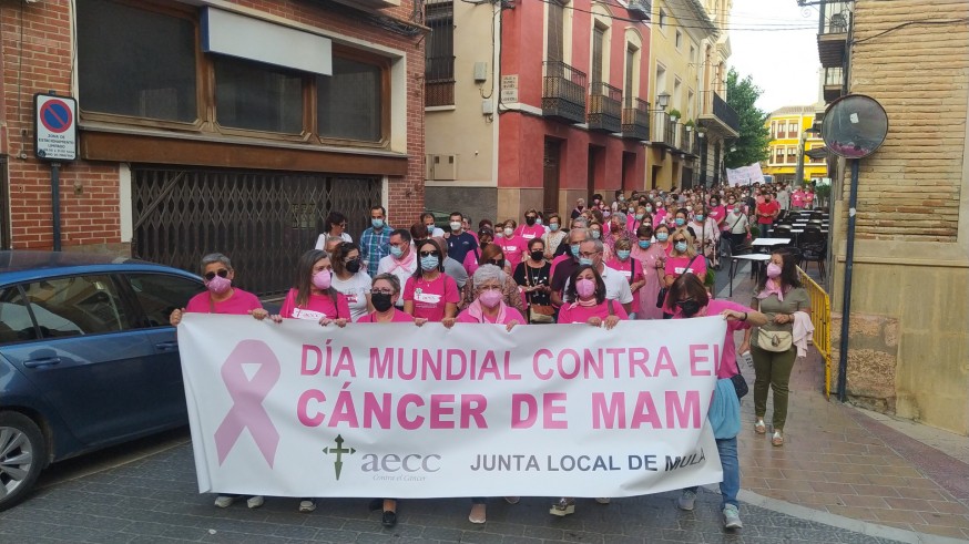 Marcha contra el cáncer de mama en Mula. Foto: J.L.Piñero