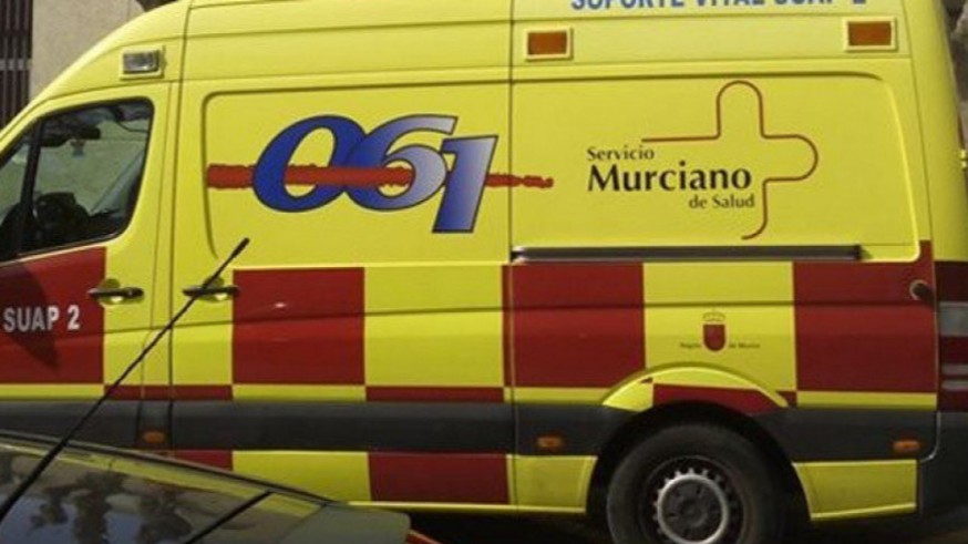 Imagen de una ambulancia del Servicio Murciano de Salud