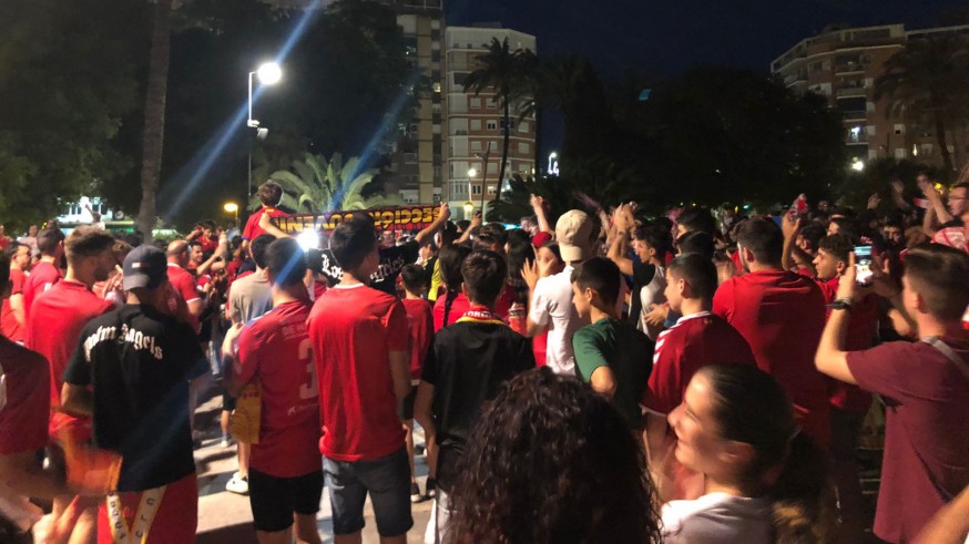 La fiesta del ascenso del Real Murcia se traslada a La Redonda