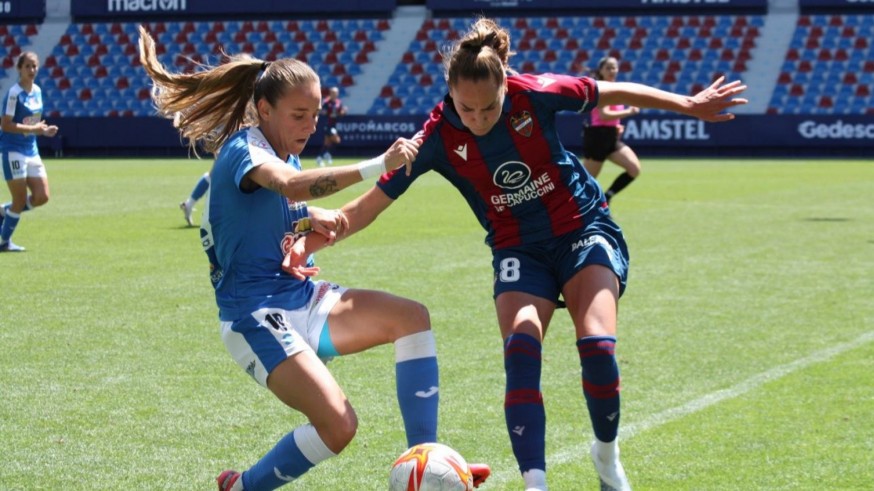 El Alhama ElPozo renueva a Marina Martí y Judith Caravaca para su estreno en Primera Iberdrola 
