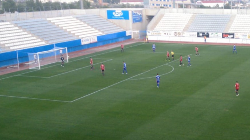 El Lorca Deportiva golea 4-1 al Huércal-Overa