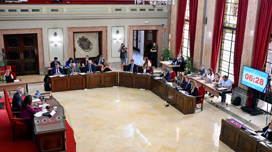 PP y oposición chocan por la liquidación del presupuesto de Murcia: saneamiento frente a "pésima gestión"