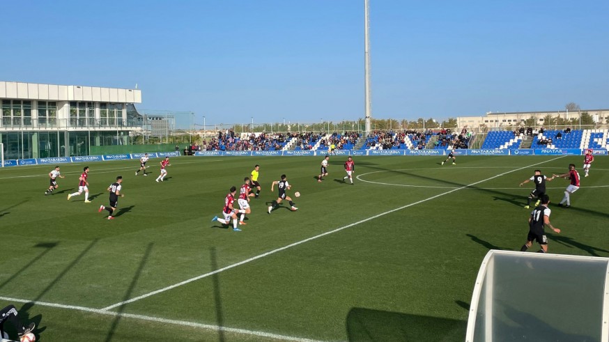 Victoria de líder del Yeclano ante el Cartagena B (0-3)
