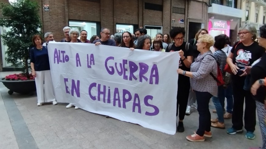Concentración en Murcia contra la guerra en Chiapas