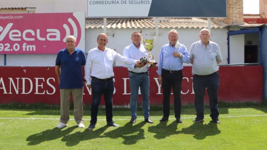 Yeclano Deportivo y Real Murcia disputarán el XXXV Trofeo Vino de Yecla el sábado