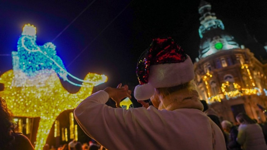 Cartagena enciende su iluminación navideña con un espectáculo de drones