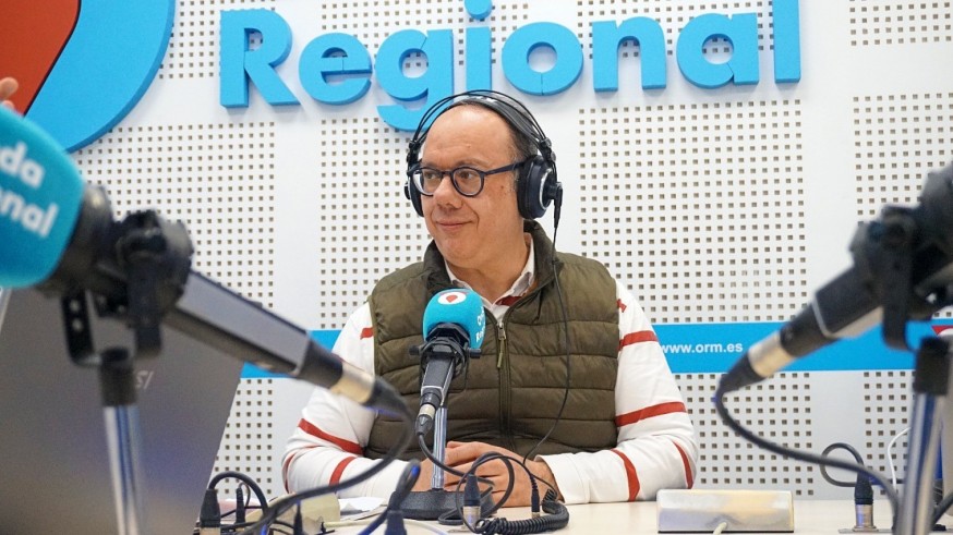 Con Tomás García hablamos de la voz de la mujer en Semana Santa, con oraciones de Jueves Santo, romance de Viernes Santo o saeta de Viernes de Dolores