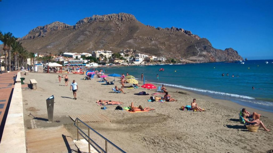 Fotografía de la playa de Águilas