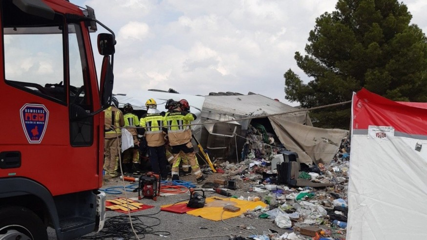 Fallece una camionera de 43 años en un accidente en Alhama de Murcia